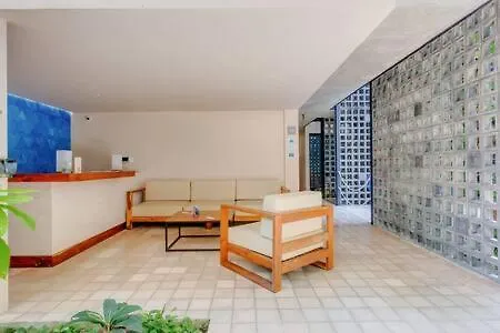Captivating Rooftop Pool, Gym, Wifi L Free Parking Playa del Carmen Mexico