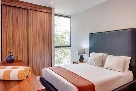Captivating Rooftop Pool, Gym, Wifi L Free Parking Playa del Carmen 0*,